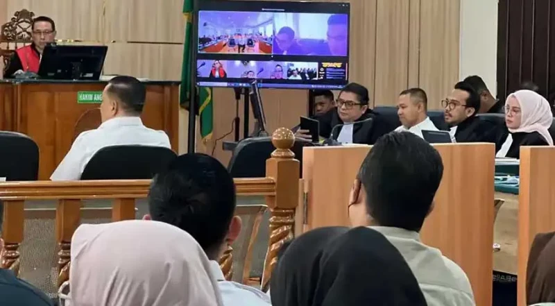 Drama Politik Warnai Sidang Abdul Wahid, Publik Pertanyakan Fokus Pembuktian Kasus Korupsi